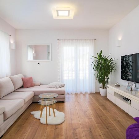 Apartment Toma Подстрана Экстерьер фото