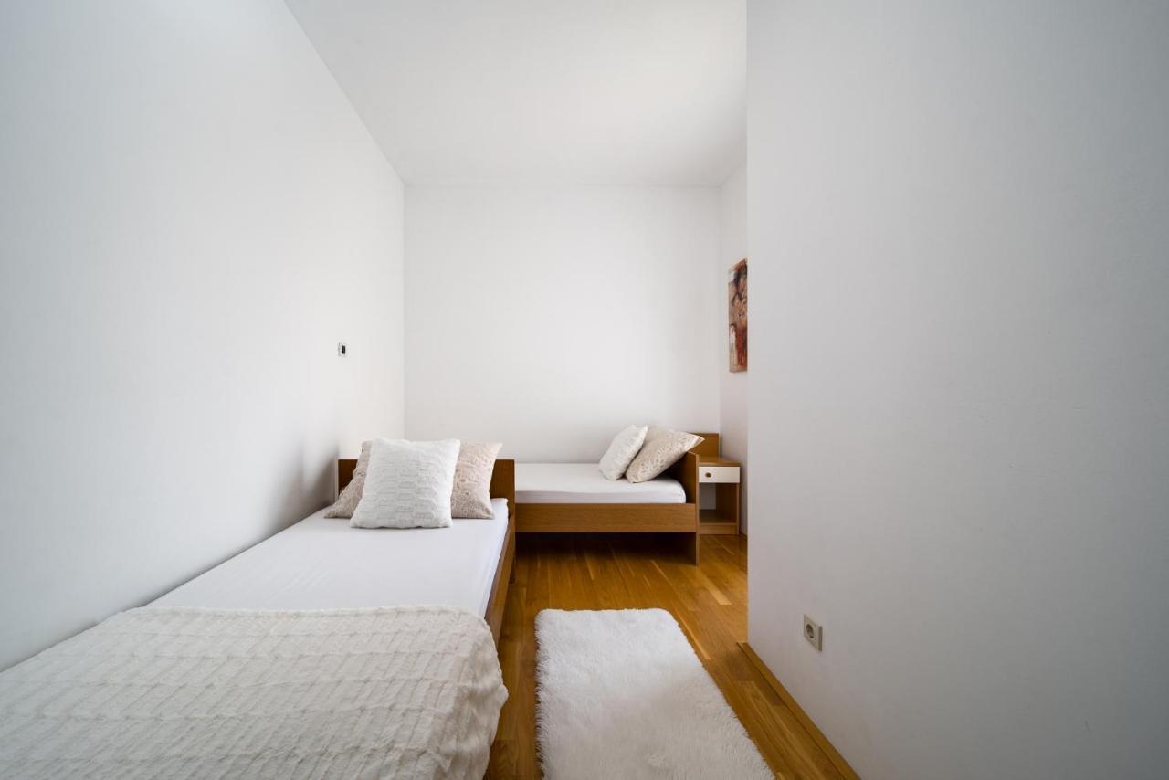 Apartment Toma Подстрана Экстерьер фото
