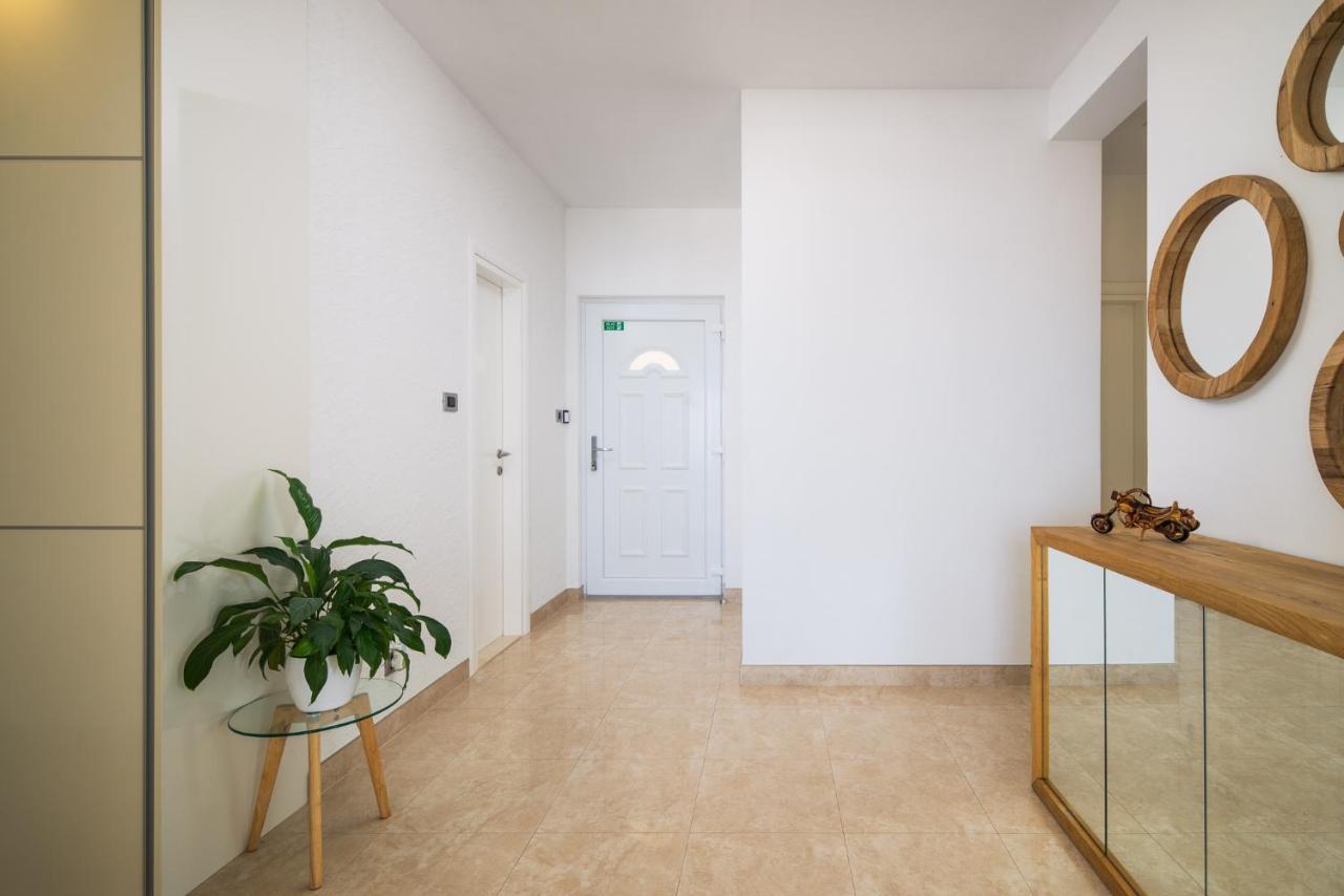 Apartment Toma Подстрана Экстерьер фото